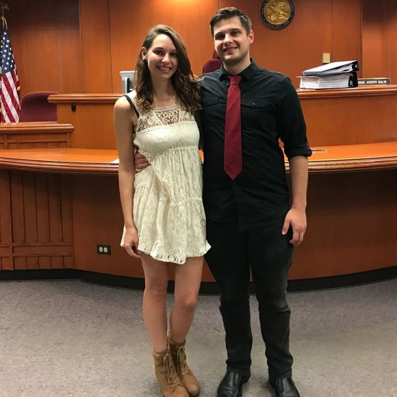 Meet your Posher, Caitlin - Picture 1 of 1